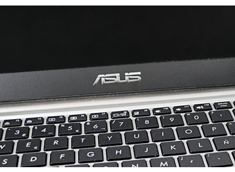 ASUS ZenBook 3 (UX390UA)